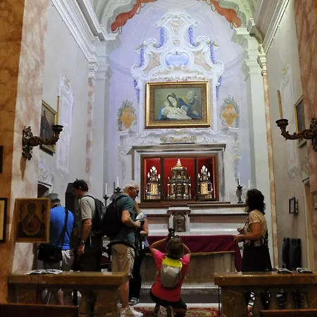 Residenza Molinatto Hostel