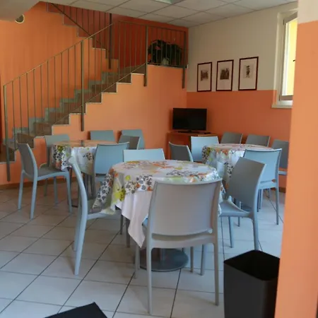 Residenza Molinatto Vandrarhem Oggiono