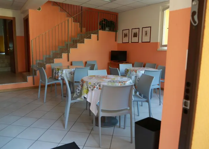 Residenza Molinatto Vandrarhem Oggiono